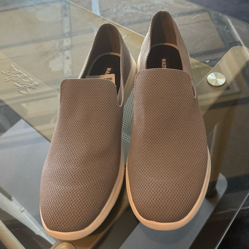 STEVE MADDEN TRIPP CASUAL SLIP-ON GREY 13